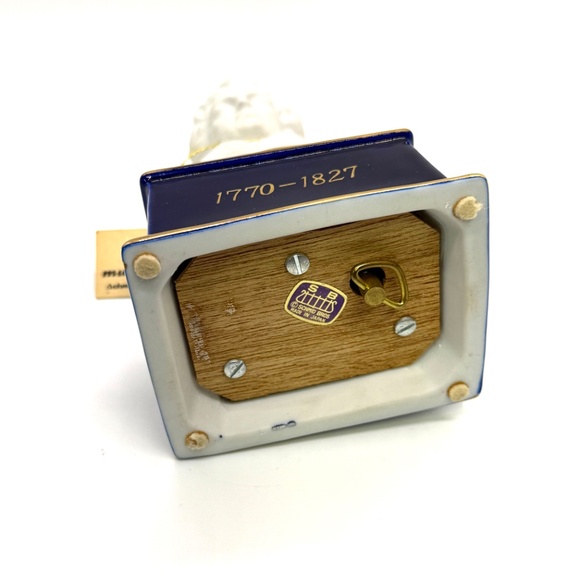 Schmid Bros Vintage Porcelain BEETHOVEN Music Box Cobalt Blue/Gold/White Bisque - Picture 7 of 7